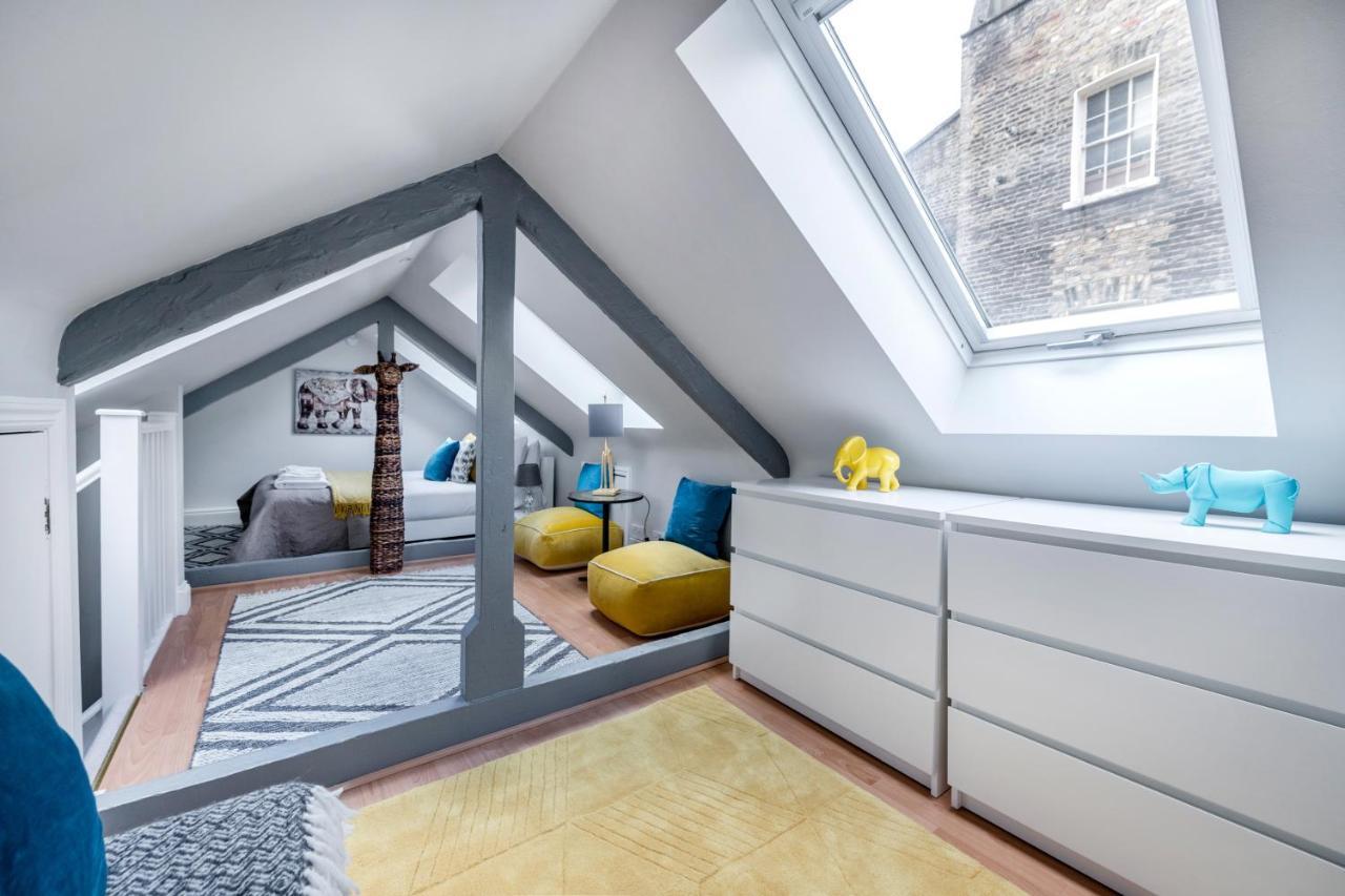 Appartement Victoria Mews House - By Sojourn à Londres Extérieur photo