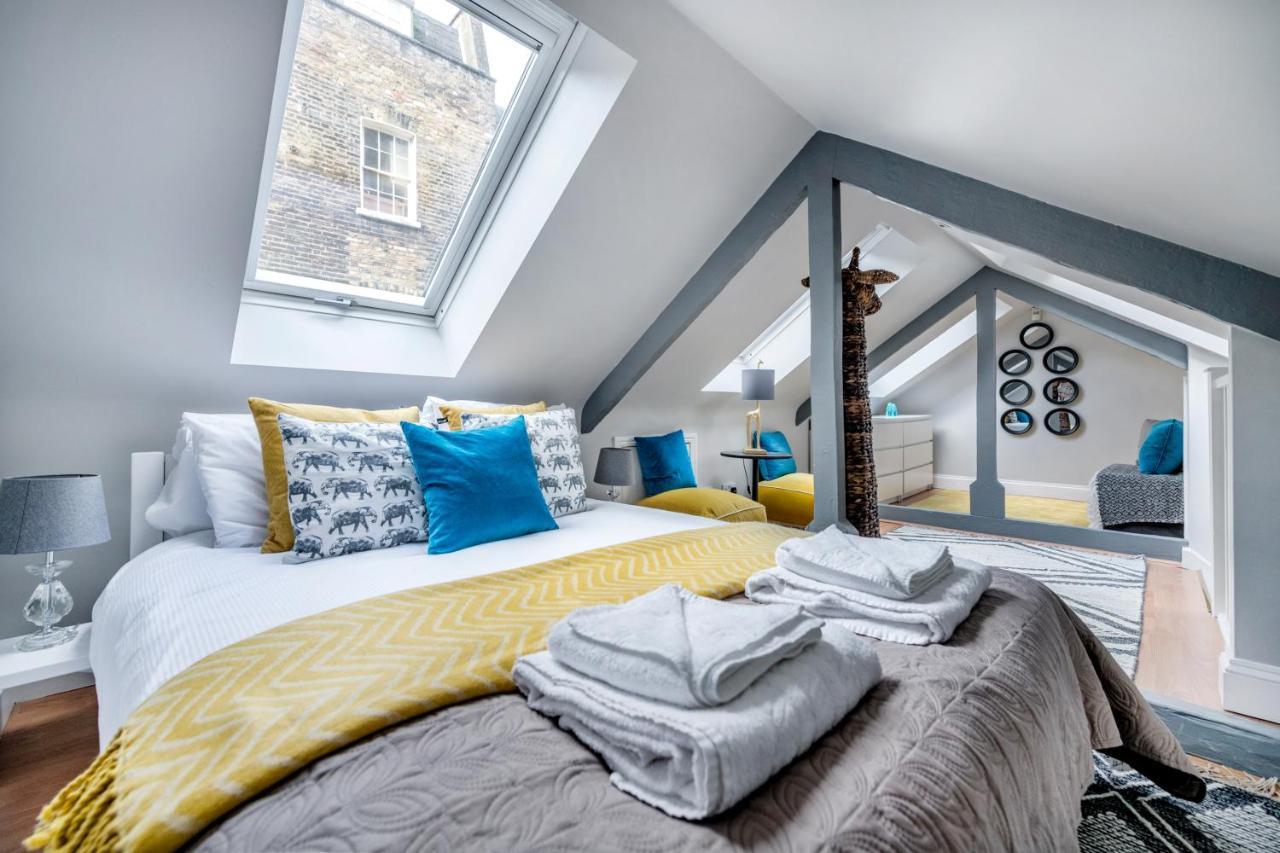 Appartement Victoria Mews House - By Sojourn à Londres Extérieur photo